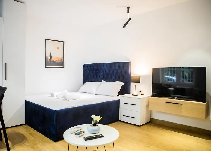 Matisse No17 - Center Apartman Tirana