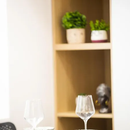 Center 17 - Way Apartment *