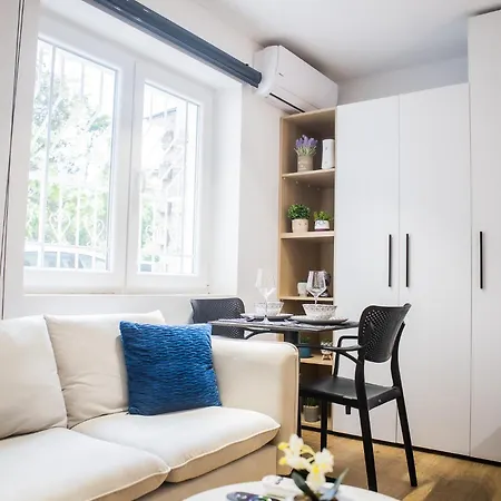 Center 17 - Way Apartment Tirana